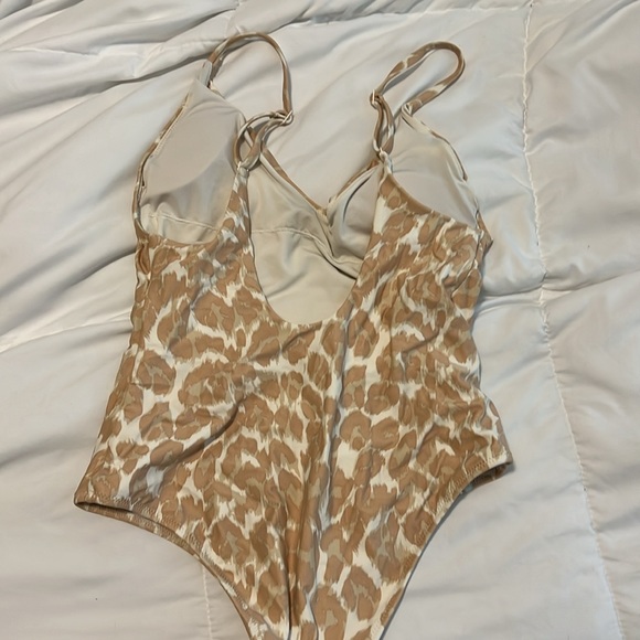 Women’s aerie one piece swimsuit - Picture 2 of 4